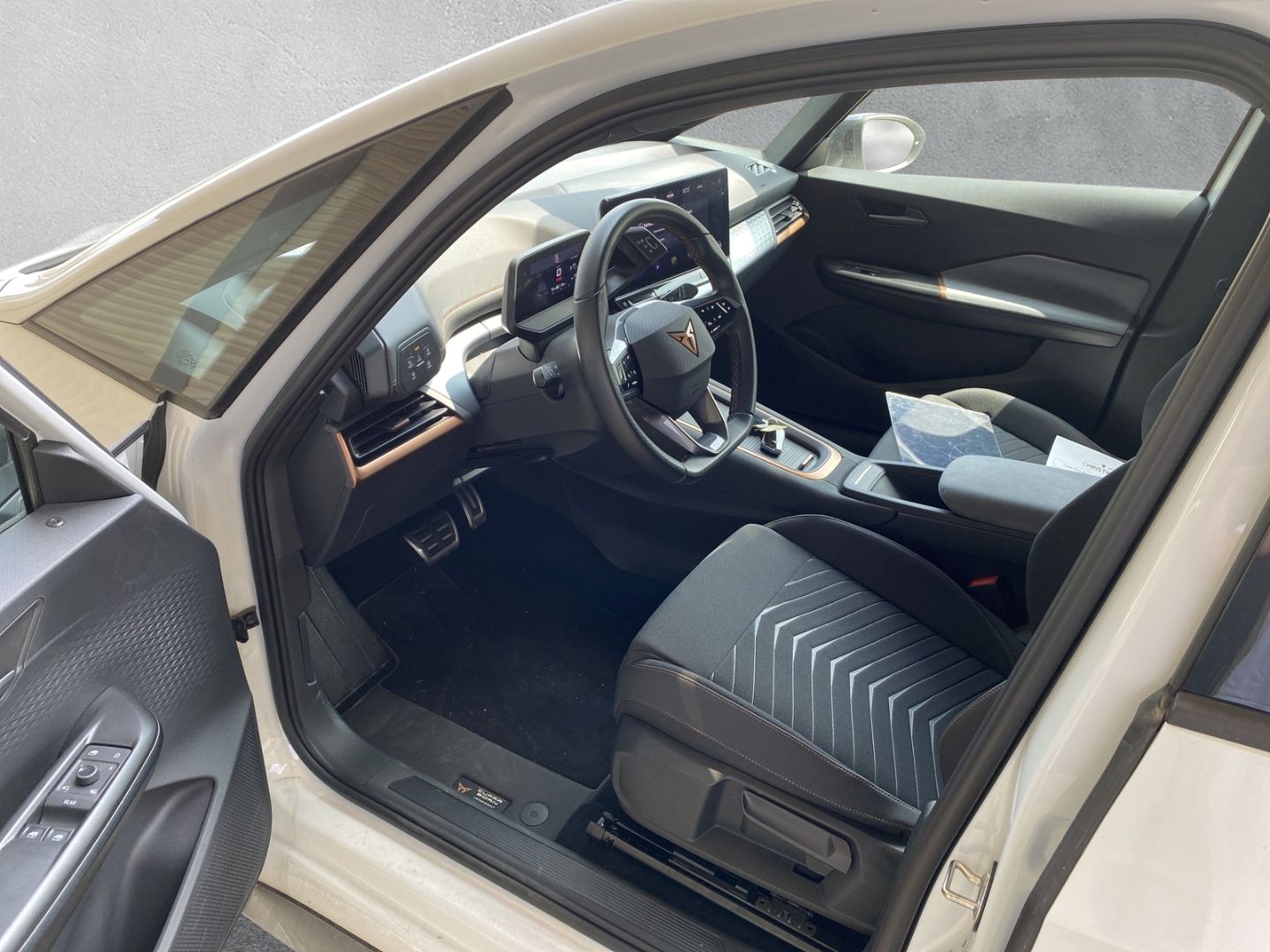 Fahrzeugabbildung CUPRA Born Basis 150kW *digitales Cockpit *LED *Mehrzo