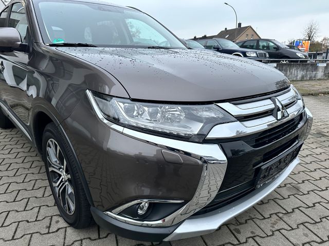 Mitsubishi Outlander SUV-Star+ 4WD * 1.Hand * Automatik