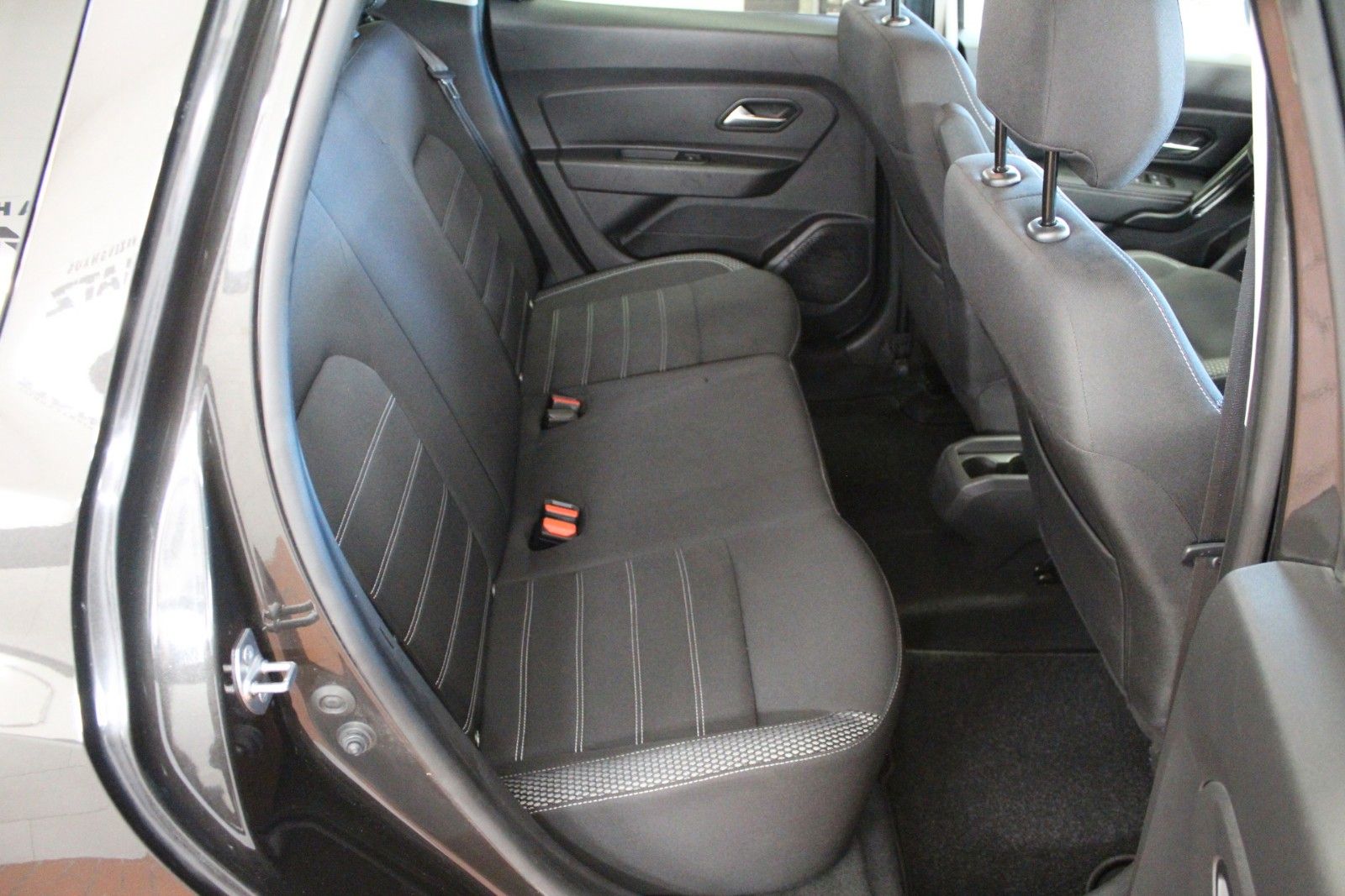 Fahrzeugabbildung Dacia Duster TCe130 *Anniversary Navi*Sitzhzg*Kamera