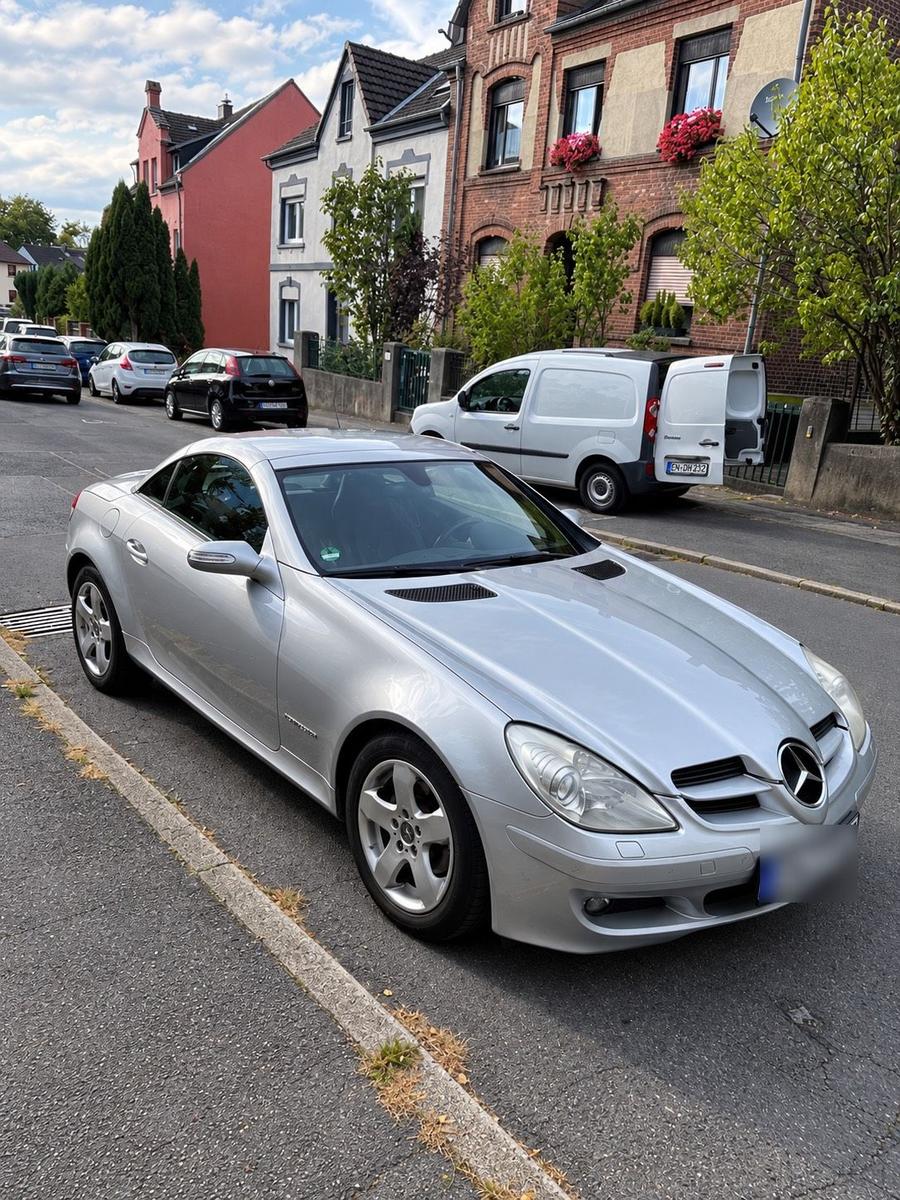 Mercedes-Benz SLK 200