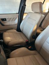 Volkswagen Golf Country Chrome Edition  - Volkswagen Golf: Country