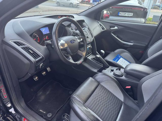 Ford Focus 2.0 EcoBoost ST NaviKlimaLMF