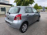 Toyota Yaris 1,3 VVti TÜV&Service Neu+Klima+Allwetter - Toyota Yaris bis 5.000 Euro