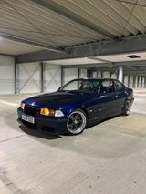 BMW E36 323i Coupé - BMW 323: E36 323i