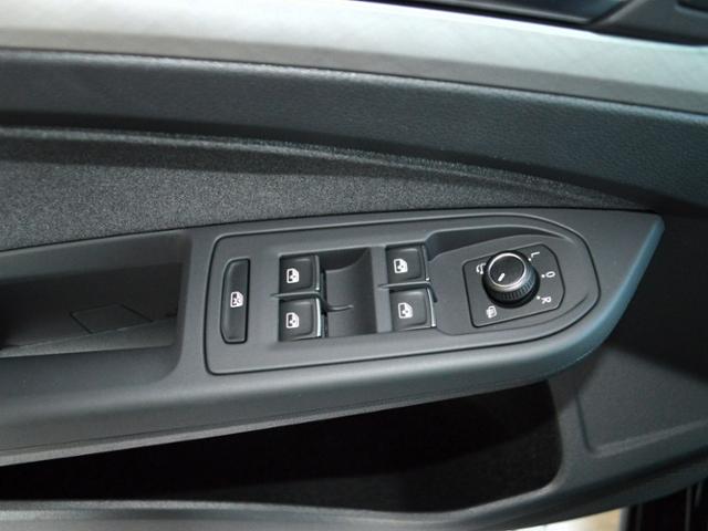 Volkswagen Golf VIII 1.5 TSI Life 18" LED APP C. ACC, миниатюра 13