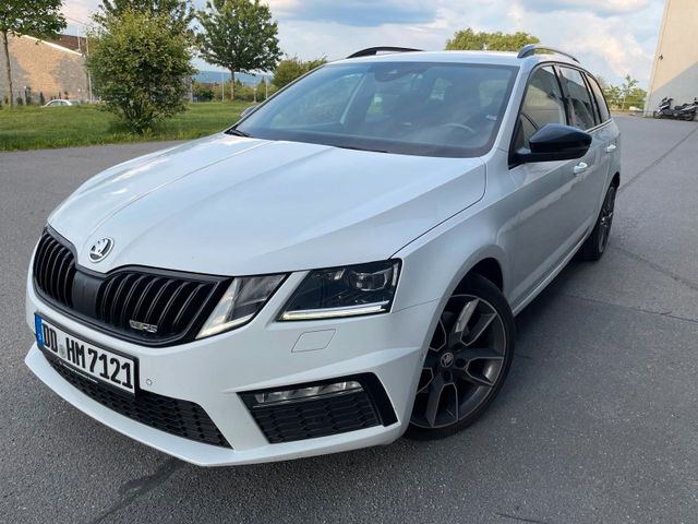 Skoda Octavia Combi RS 2.0 TDI 4x4 7G DSG, AHK, CANTON