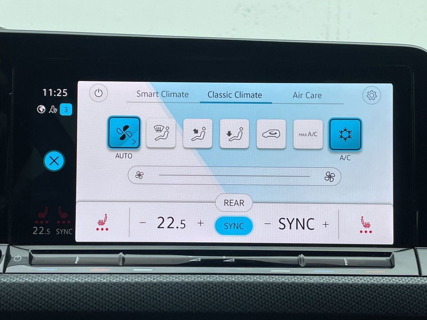 Golf VIII 1.5 eTSI DSG United AHK/Kamera/ACC/DCC