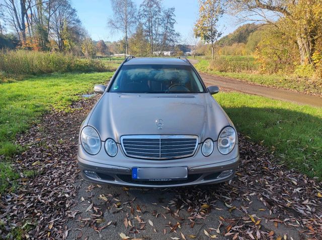 Mercedes-Benz Mercdes Benz E-Klasse  2004 W211