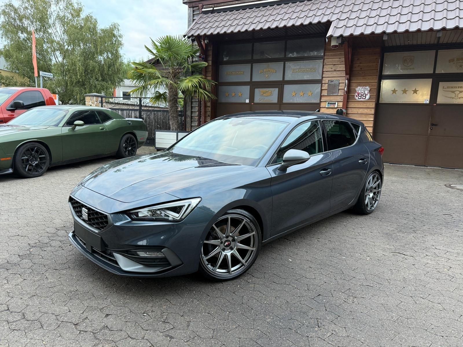 Seat LEON FR*SPORT*LEDER*NAVI*SERVICE NEU*GARANTIE*