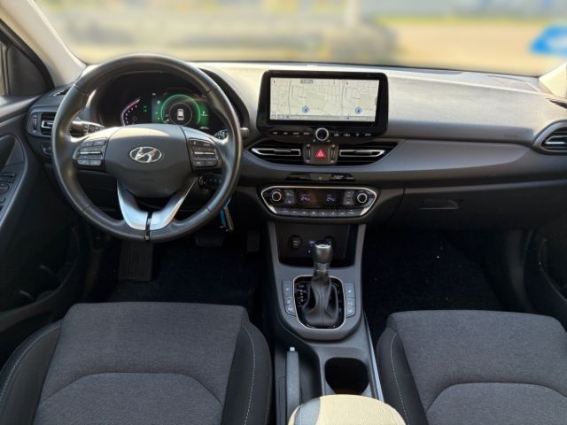 Fahrzeugabbildung Hyundai i30 Intro Edition Mild-Hybrid Navi,RFK,LED,DCT,P