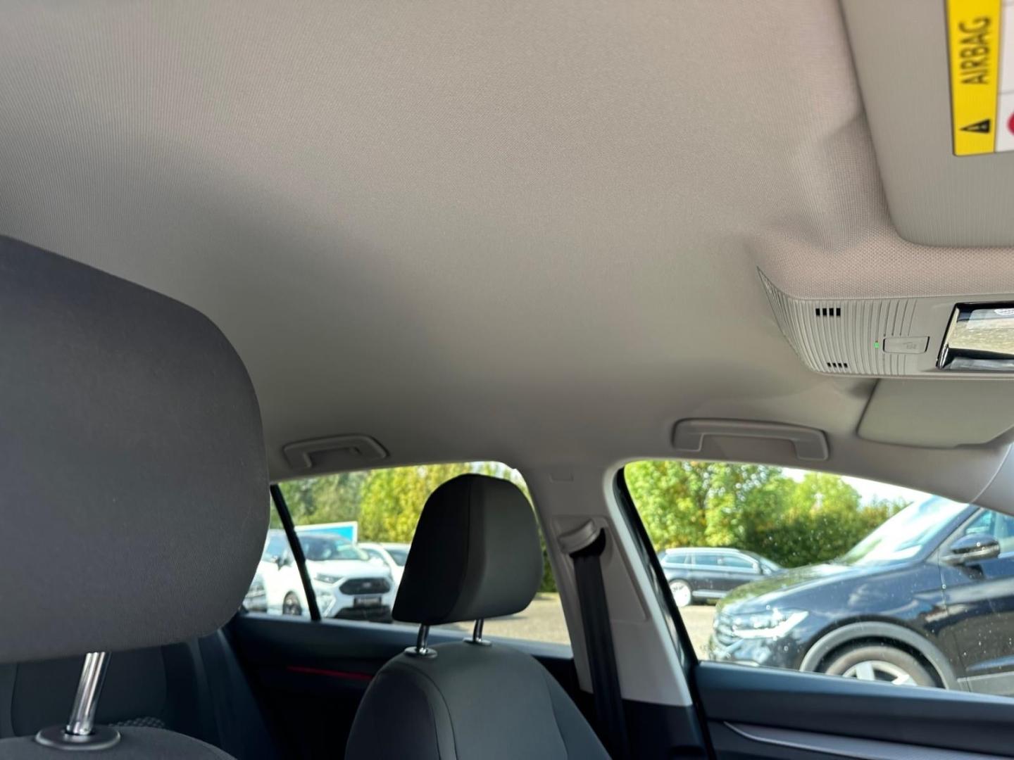 Volkswagen Golf VIII Active 1.5 TSI LED Navi ACC Climatroni, миниатюра 24