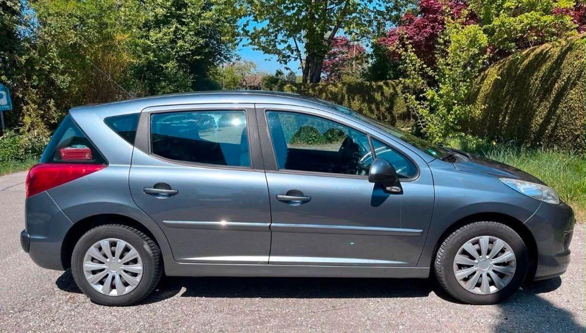 Peugeot 207 2012 — engine 75 HP (55kW)
