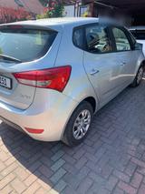 Hyundai ix20 - Hyundai ix20: Hyunda