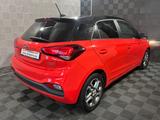 Hyundai i20*ADVANTAGE+*PDC-SHZ-KLIMA-LHZ-R.KAM-NAVI-DAB - Hyundai i20: Limousine