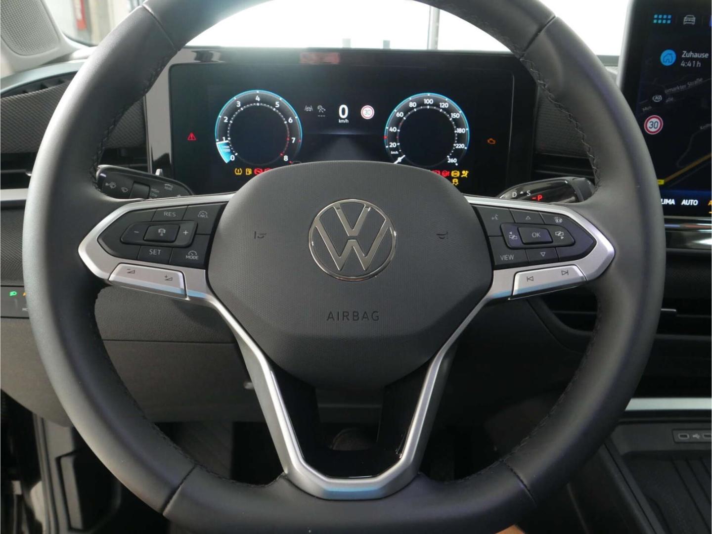 Volkswagen T-Roc 1.5 eTSI Life DSG NAV/LED/ACC/RFK/17'', миниатюра 14