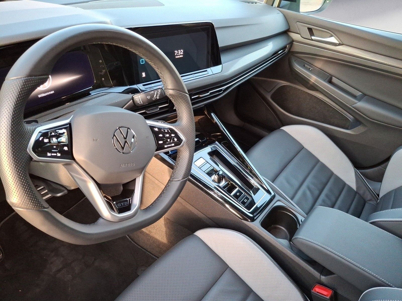 Volkswagen Golf - Bild 11