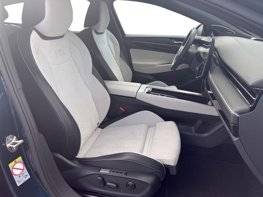 Volkswagen ID.7 Tourer 77 kWh Pro AHK*HARMAN*HUD*IQ-LIGHT*N