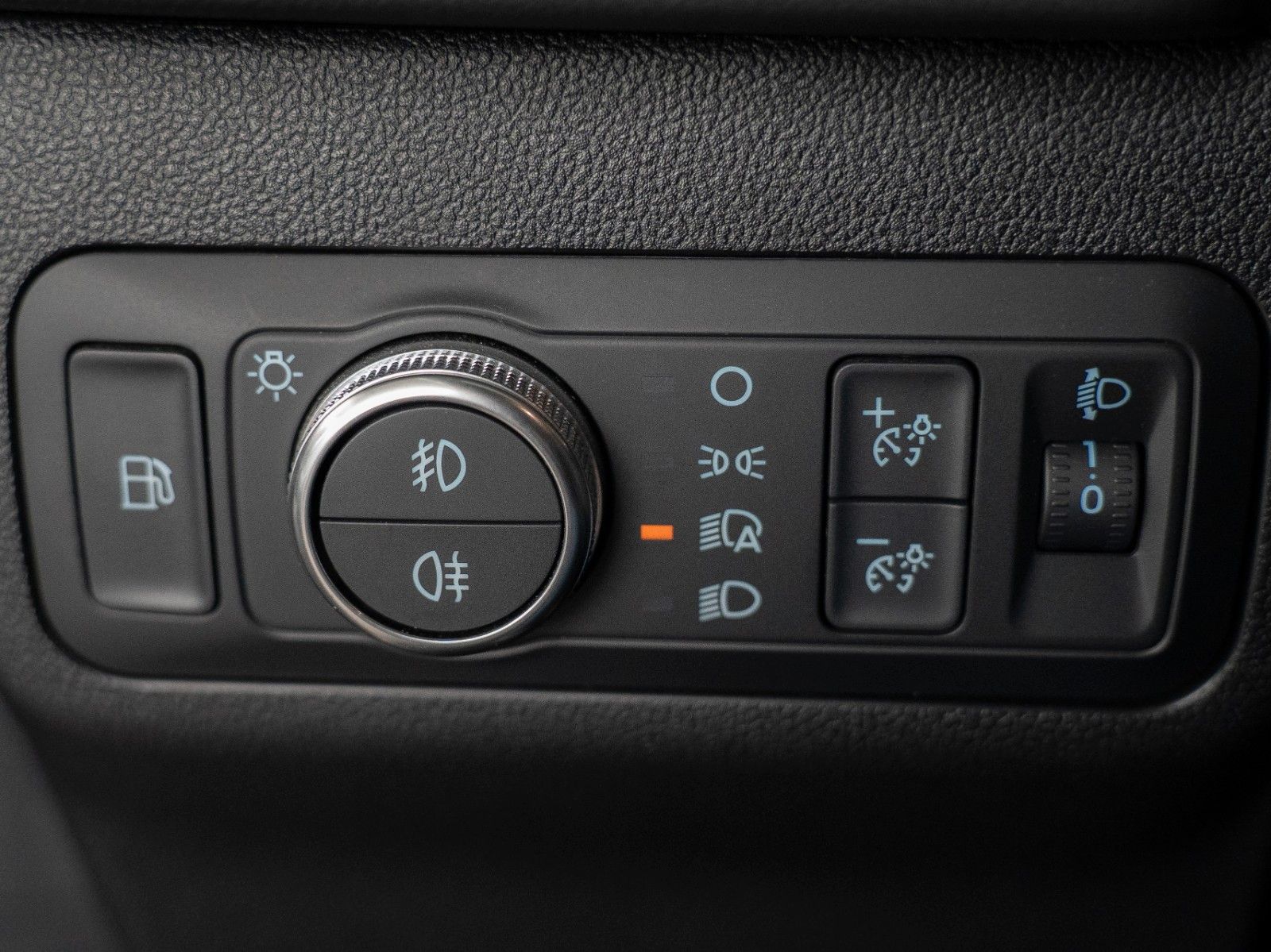 Fahrzeugabbildung Ford Kuga PHEV ST-Line AUTOM./WINTER-P./NAVI/DAB
