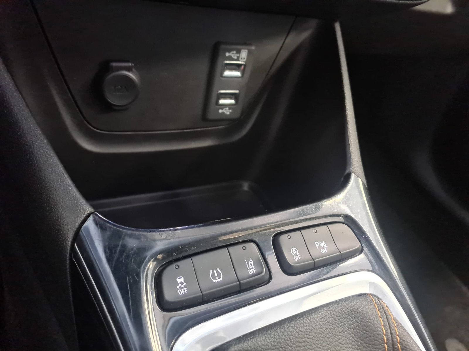 Fahrzeugabbildung Opel Crossland (X)1.2 DI Turbo /KLIMA / NAVI / KAMERA