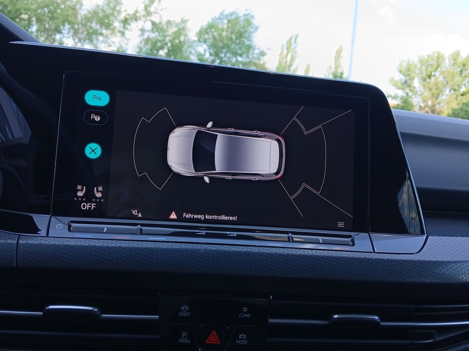 Fahrzeugabbildung Volkswagen Golf VIII GTI Clubsport Matrix Navi Leder Pano A
