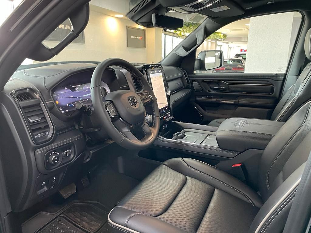 Fahrzeugabbildung Dodge 2023 LIMITED NIGHT EDITION-HUD-TAILGATE-LUFT