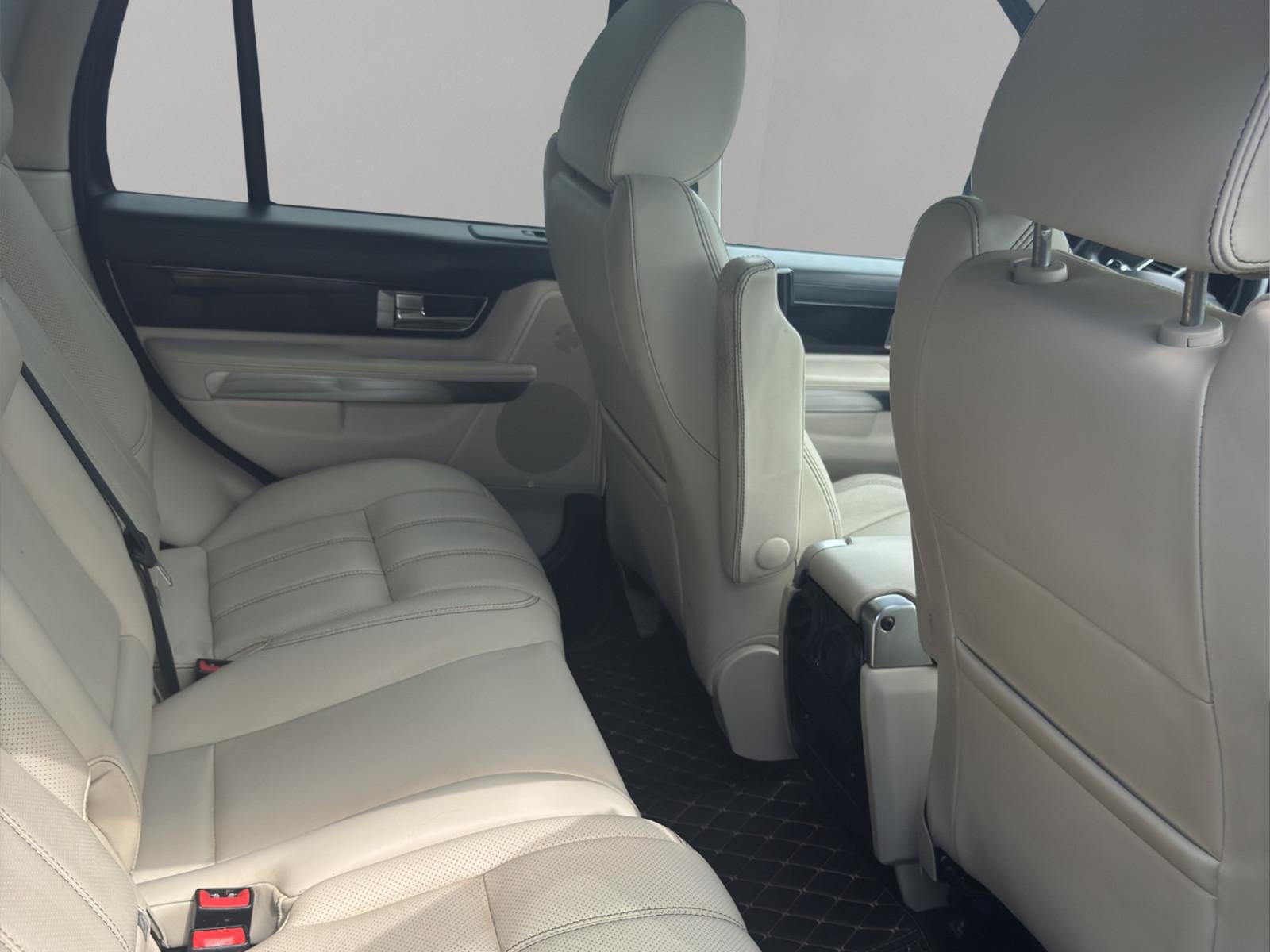 Land Rover Range Rover Sport 3.0 SDV6 HSE TOP-AUSSTATTUNG