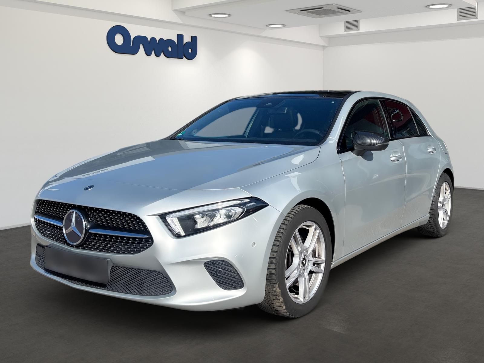 Mercedes-Benz A 200 DCT Progressive Pano LED