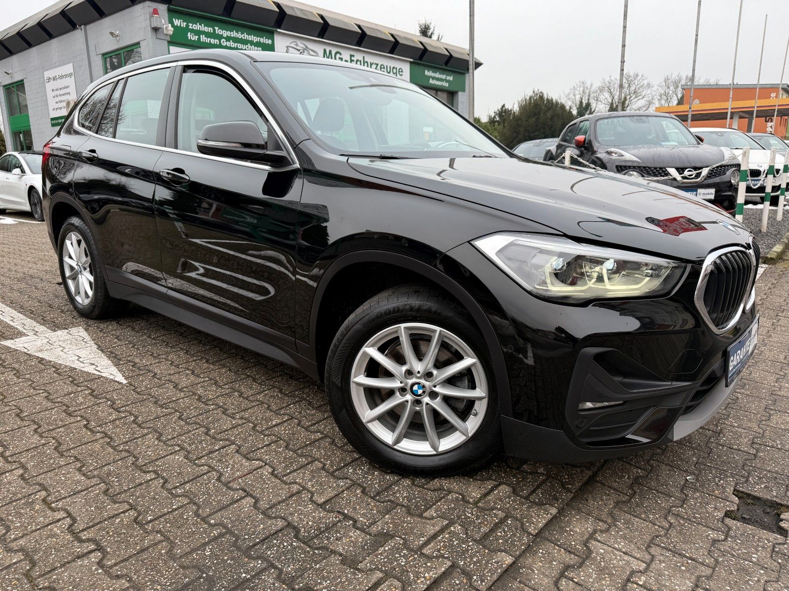 Fahrzeugabbildung BMW X1 Baureihe X1 xDrive 18 d NAVI PROF LED AHK DAB