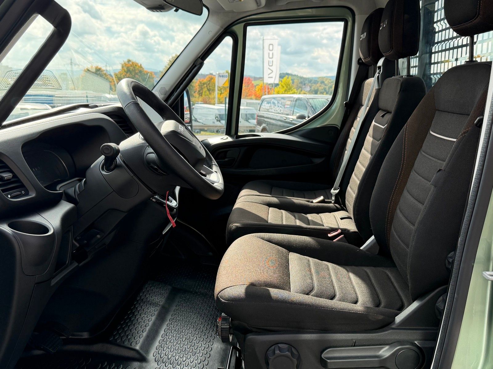 Fahrzeugabbildung Iveco Daily 35S14 A8 Pritsche *R.3450mm*AHK*Automatik