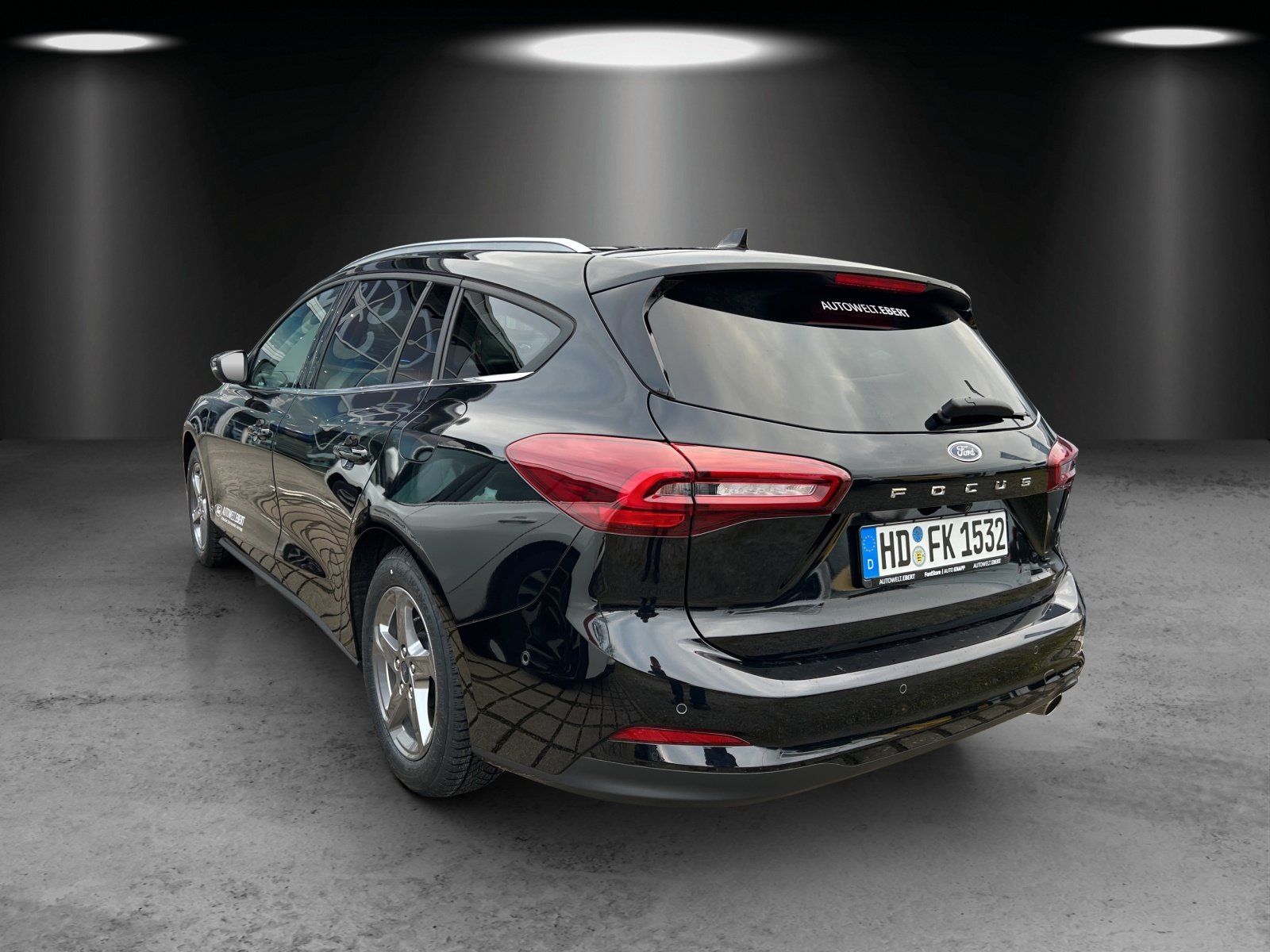 Fahrzeugabbildung Ford Focus Titanium Winter Pak. Assystens Paket. PDC