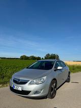 Opel Astra 1.4 Turbo ecoFLEX TOP Gepflegt mit 18 Zoll - Opel Astra aus 2011: Turbo