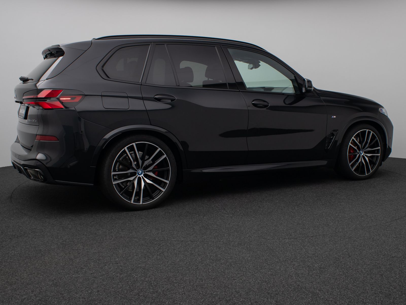 Fahrzeugabbildung BMW X5 xD50e M Sport Pro Pano 360°HUD DAB H/K SoftCl