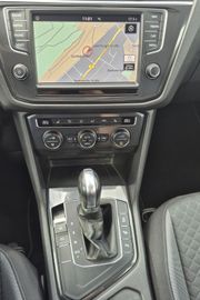 Volkswagen Tiguan - 11