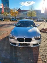 BMW 118i - 170PS-8-f-ber.-NAVI-SHZ-VSD+Steuerk.NEU! - BMW 118 in Berlin
