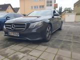 Mercedes-Benz E 220 d T Autom. - Langstreckenfahrzeug - Mercedes-Benz E 220 mit Diesel-Antrieb: Taxi
