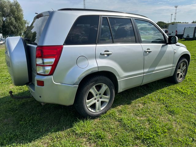Suzuki Grand Vitara 1,9 DDiS — Bild 3