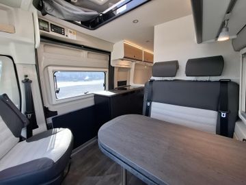 Sunlight Cliff X 600 8G Safety+ACC Digital Dieselhzg.