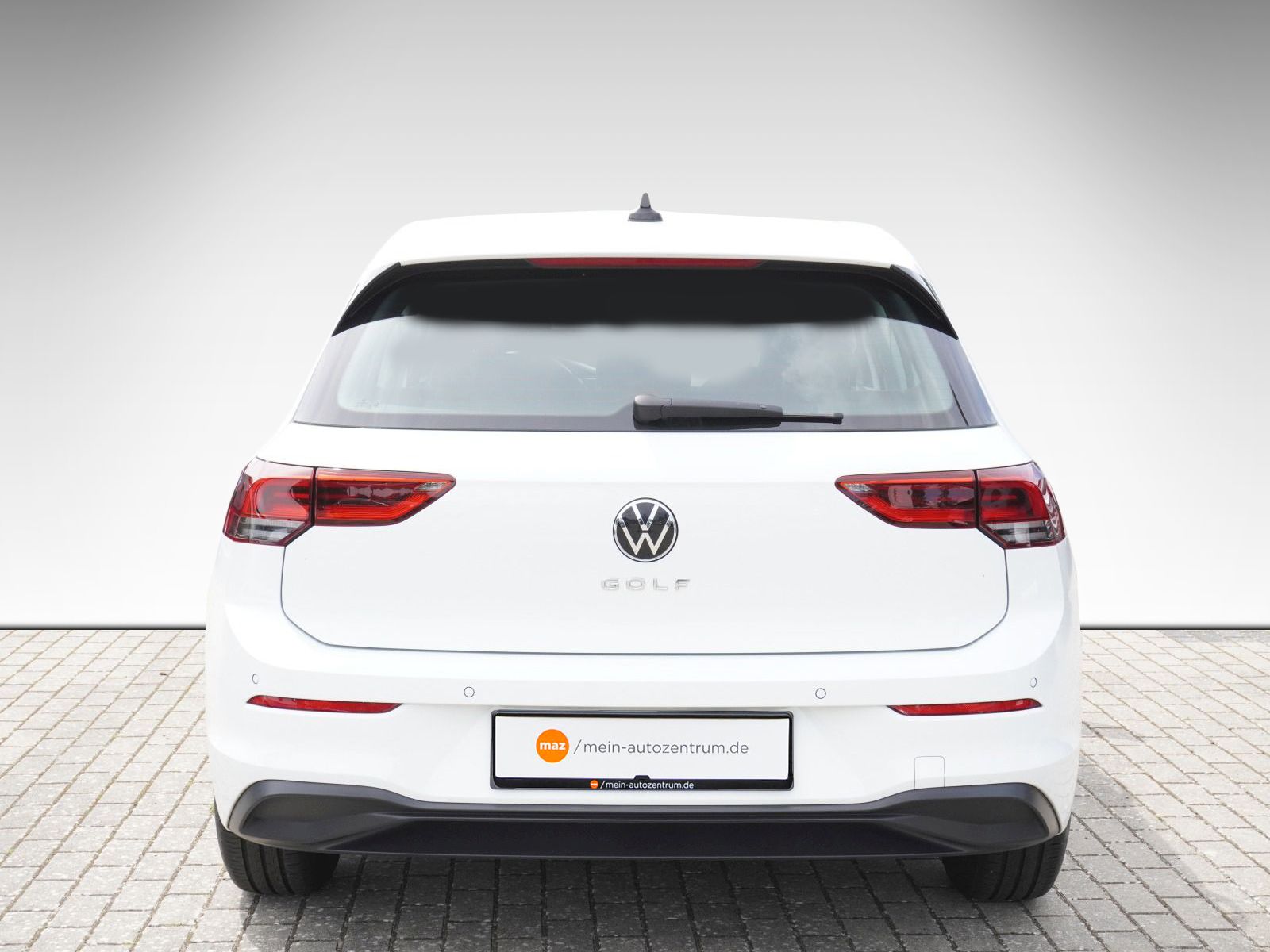 Fahrzeugabbildung Volkswagen Golf VIII 1.0 TSI LEDScheinw. PDC Klima