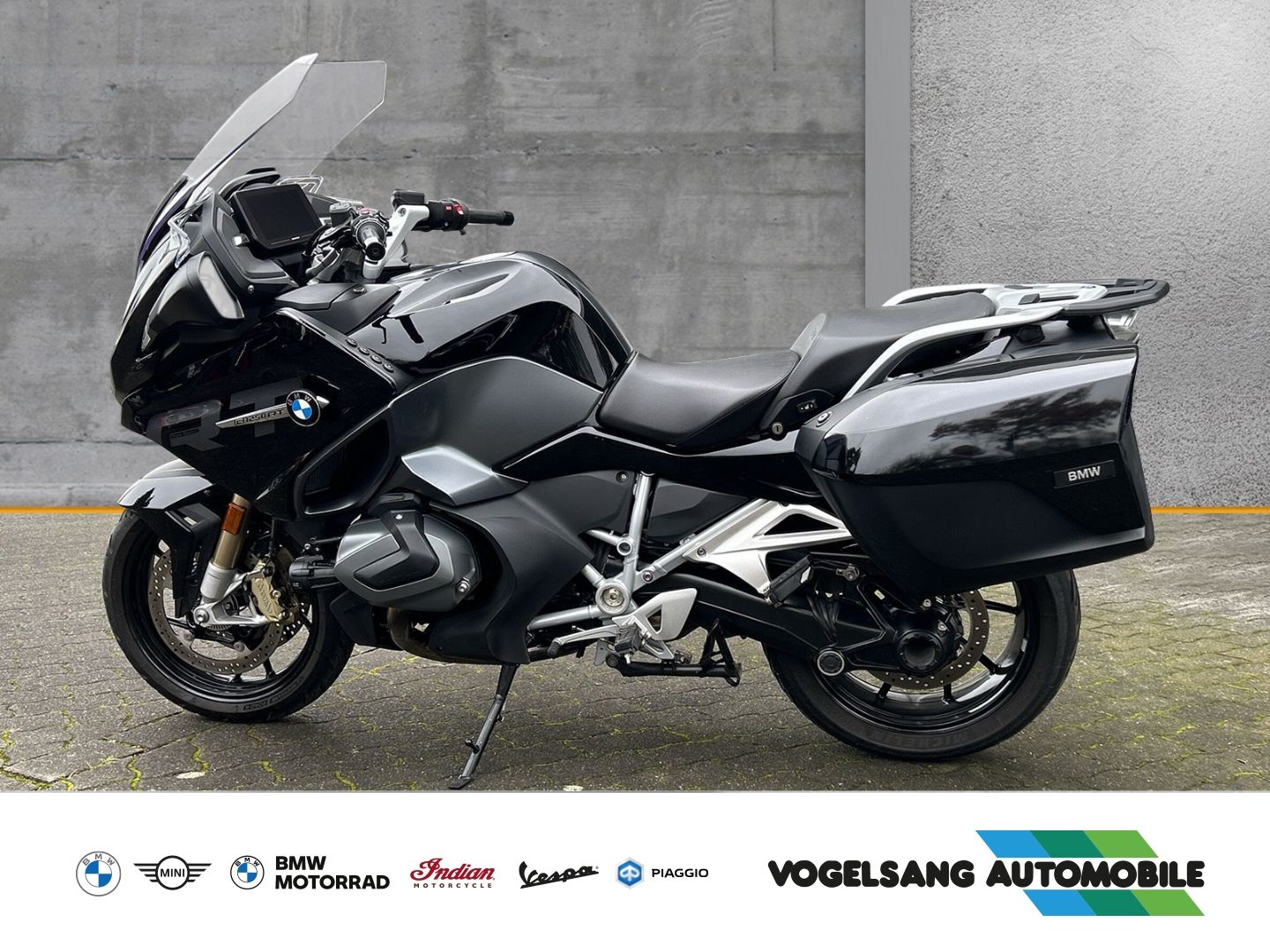 Fahrzeugabbildung BMW R 1250 RT TripleBlack, Dynamic- Paket, Comfort-P