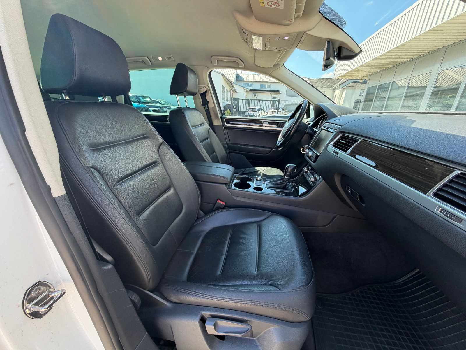 Fahrzeugabbildung Volkswagen Touareg V6 TDI BMT/Terrain Tech 4Mot/NAVI/LEDER