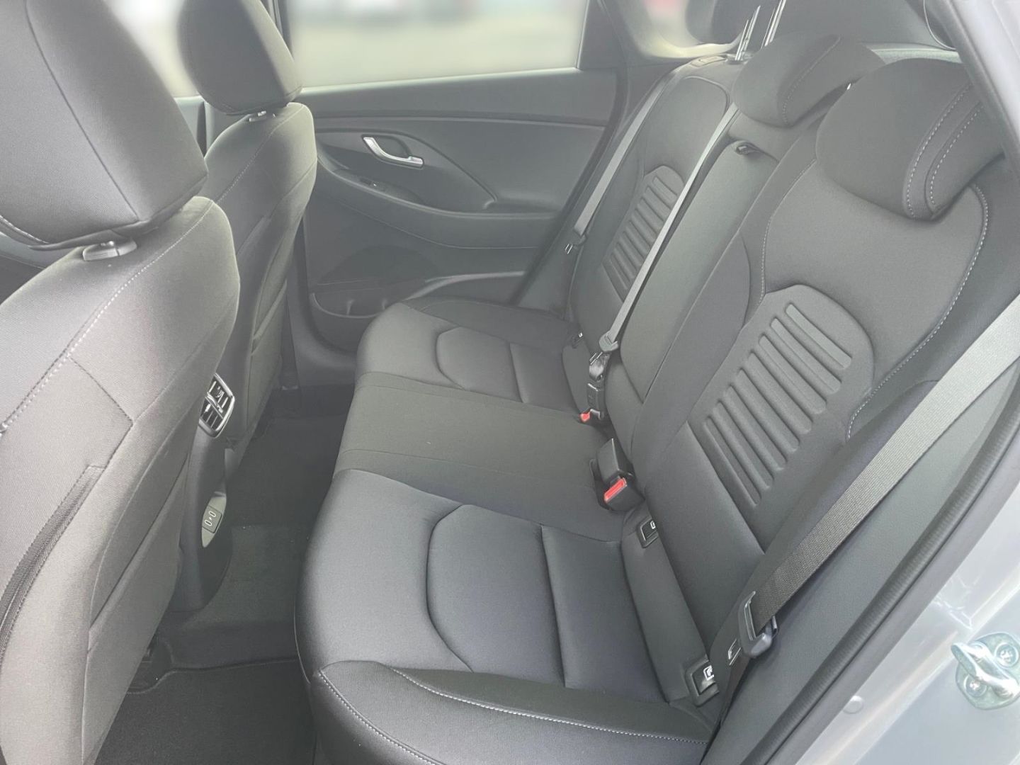 Fahrzeugabbildung Hyundai i30 1.0T Advantage Navigation  Sitzheizung