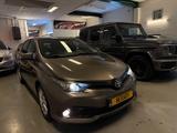 Toyota Auris 1.8 Hybrid 5-Doors Navi Clima Bj-19 - gebrauchte Toyota Auris aus dem Jahr 2019