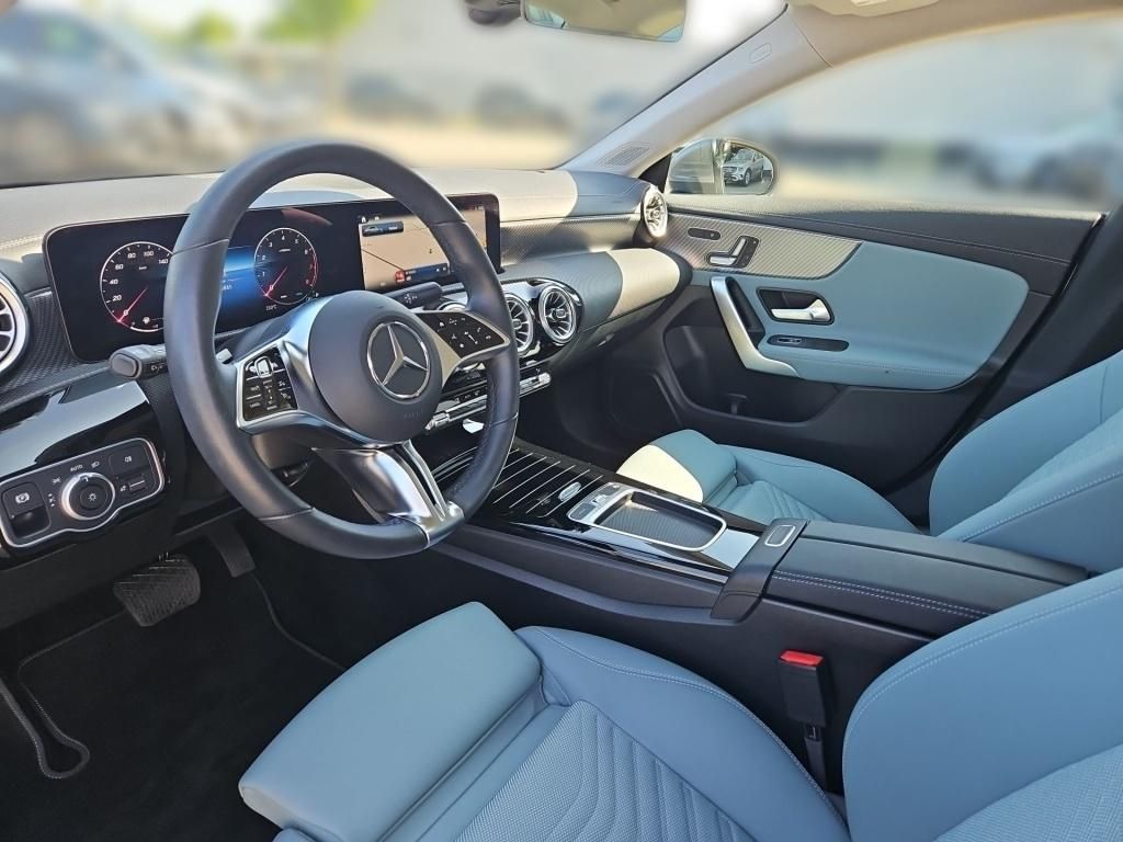Fahrzeugabbildung Mercedes-Benz CLA 180 Coupé Progressive ACC Totw. Memo KeyLess