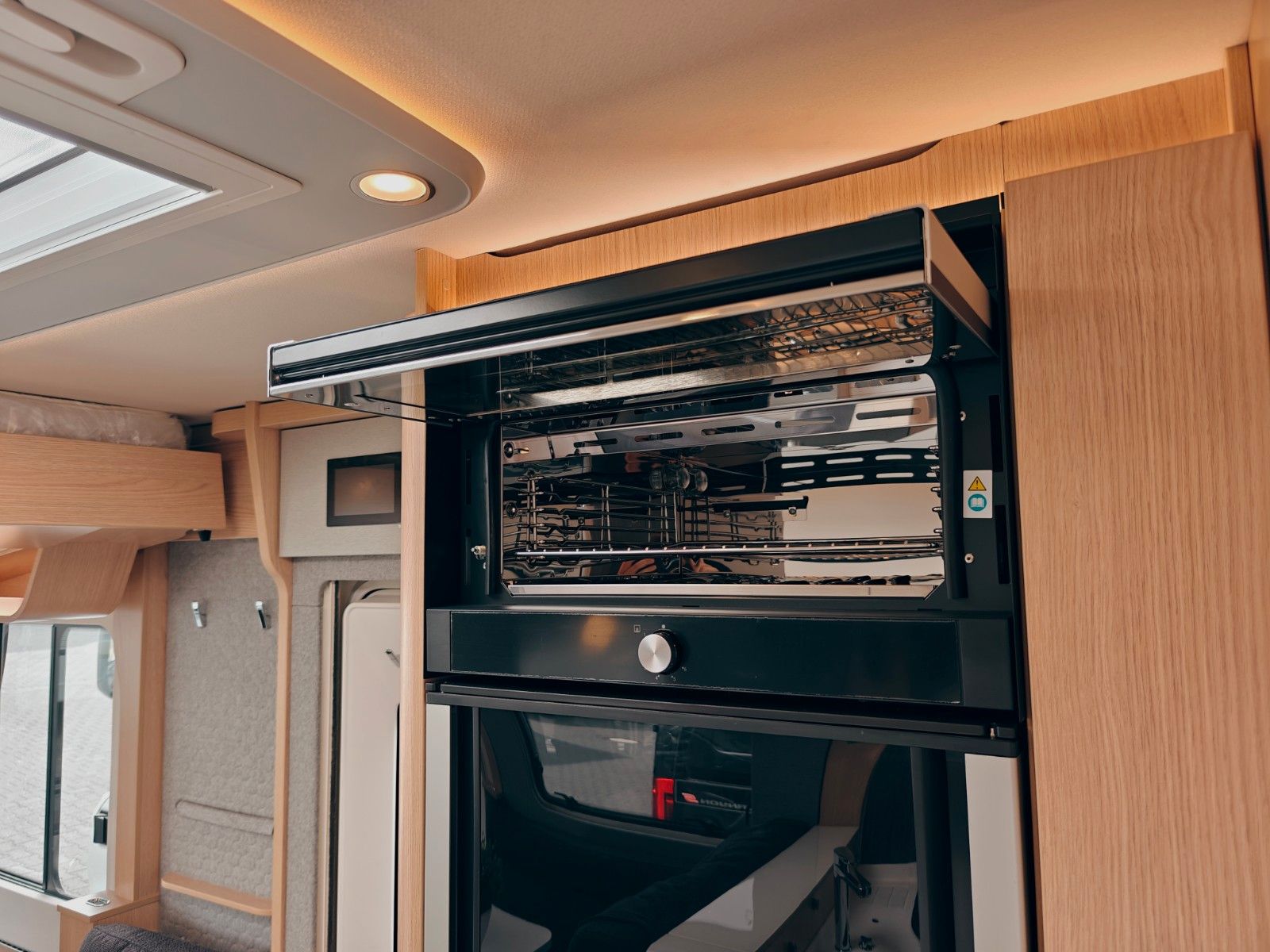 Fahrzeugabbildung HYMER / ERIBA / HYMERCAR B-KLASSE ML I 790 BLACKLINE