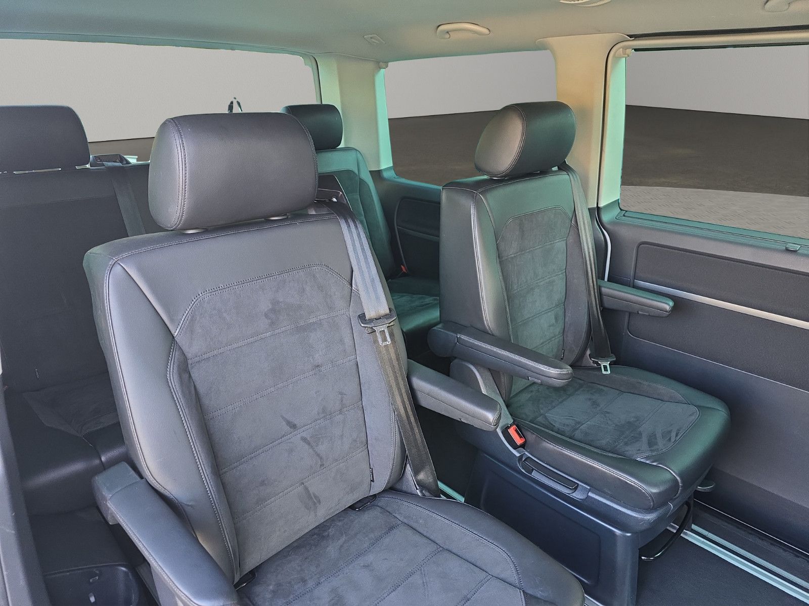 Fahrzeugabbildung Volkswagen T6 Multivan Generation Six 4Motion VOLL
