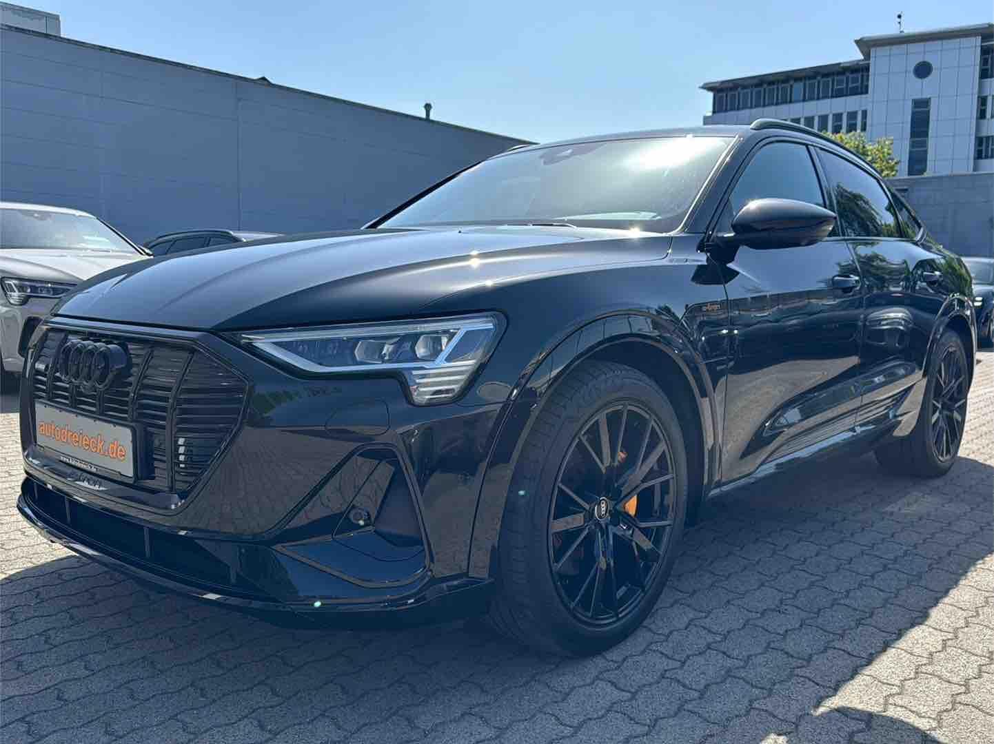 Audi e-tron Sportback 55 2x S line BLACK EDITION PANO