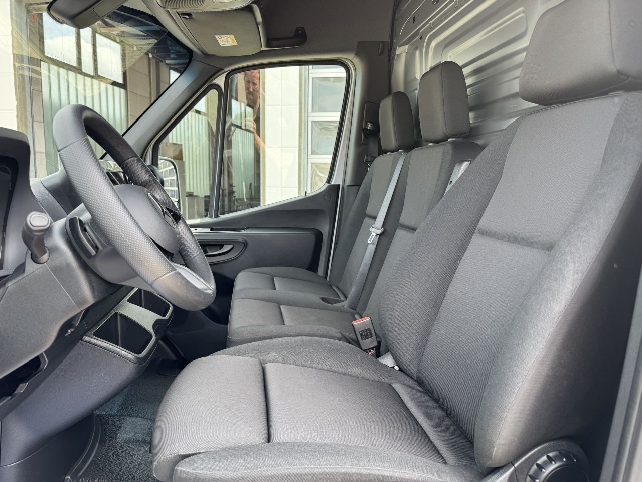 Fahrzeugabbildung Mercedes-Benz Sprinter 319CDI KA ProL2H2 4x4 Klima*LED*AHK2.8T