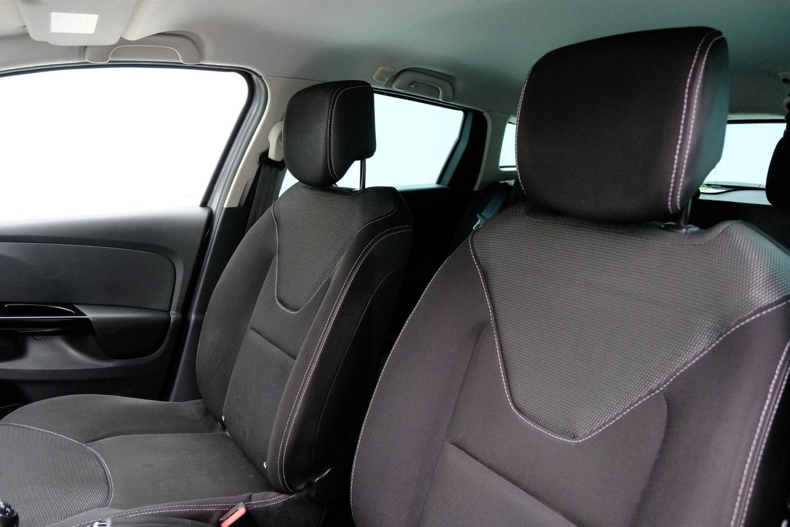 Renault Clio 2014 — photo 25