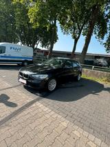 BMW 114i Schwarz - BMW 114 in Essen