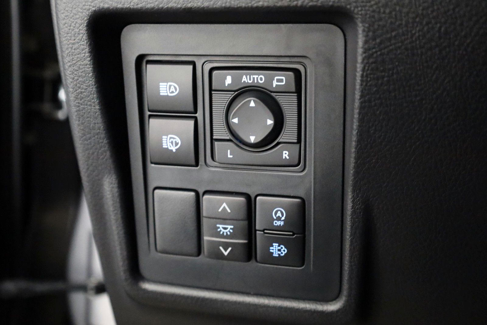 Fahrzeugabbildung Toyota Land Cruiser Comfort,LED,Kamera,SH,ACC +WR